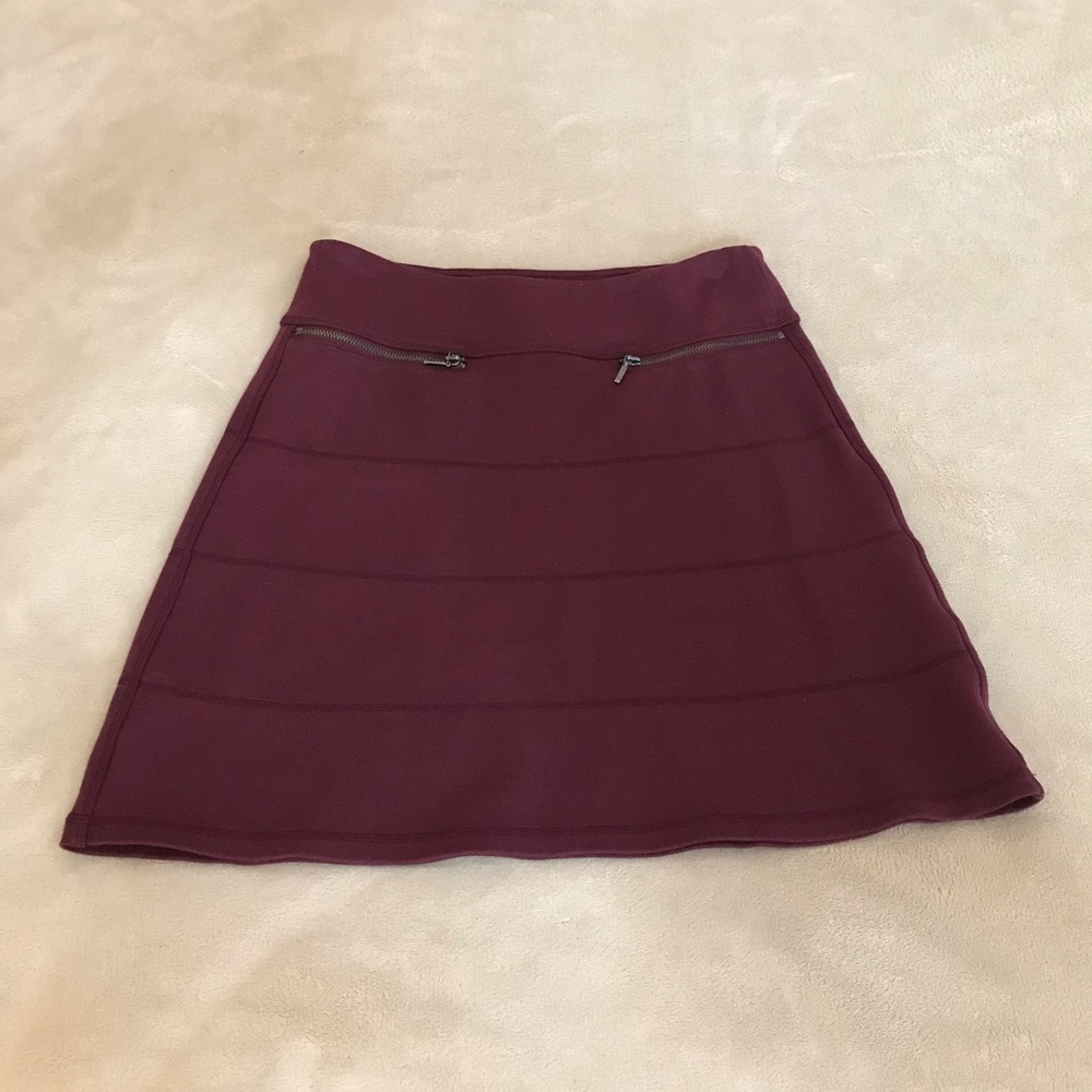 Athleta Mini Skirt - Size XS - Picture 5 of 11
